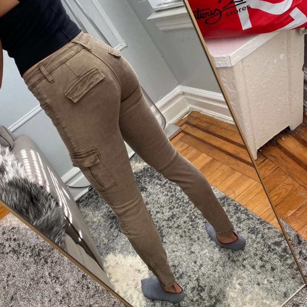 NWOT CARGO PANTS